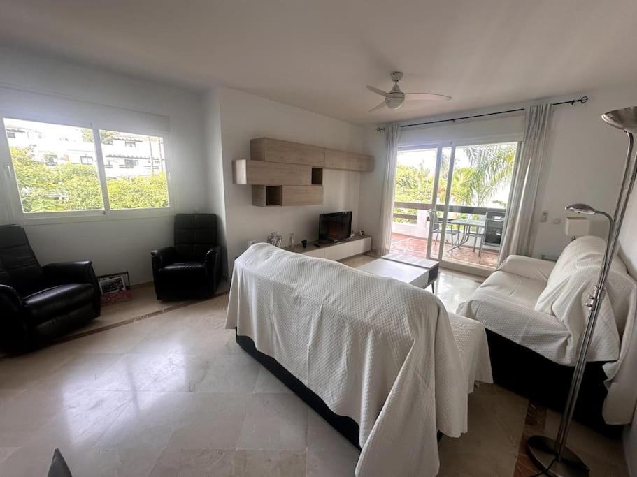 Costalita Beach Apartamento En Эстепона Экстерьер фото