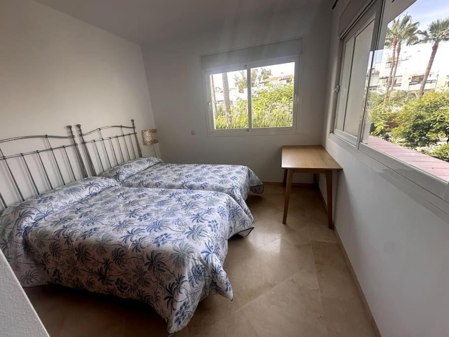 Costalita Beach Apartamento En Эстепона Экстерьер фото