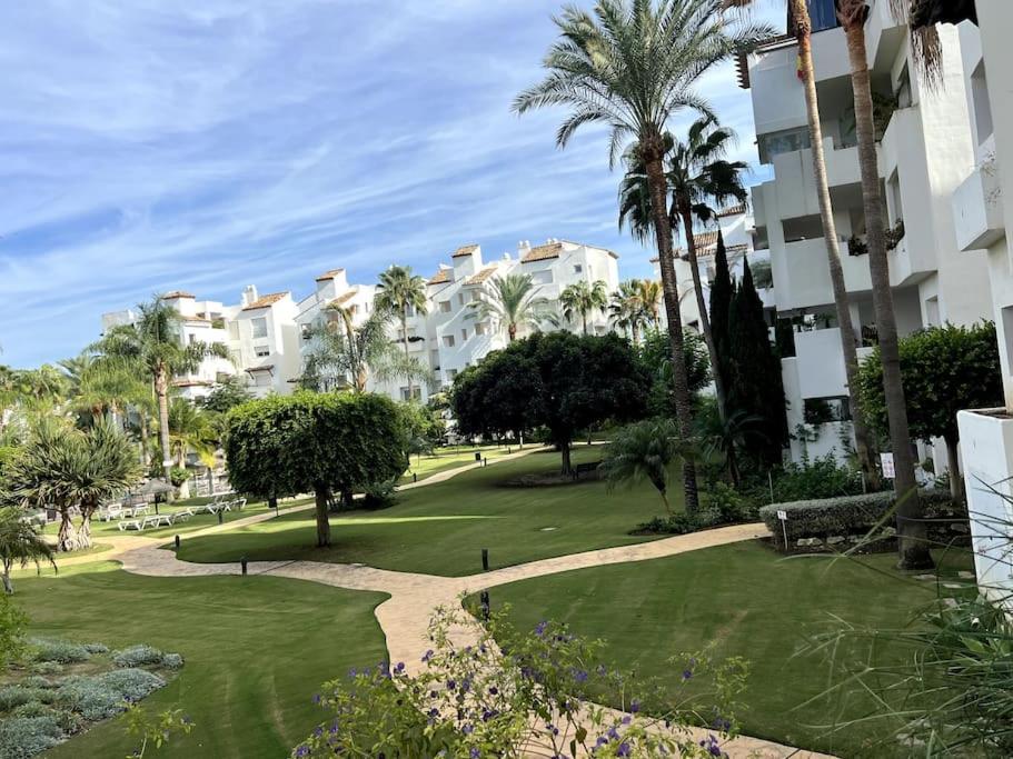 Costalita Beach Apartamento En Эстепона Экстерьер фото