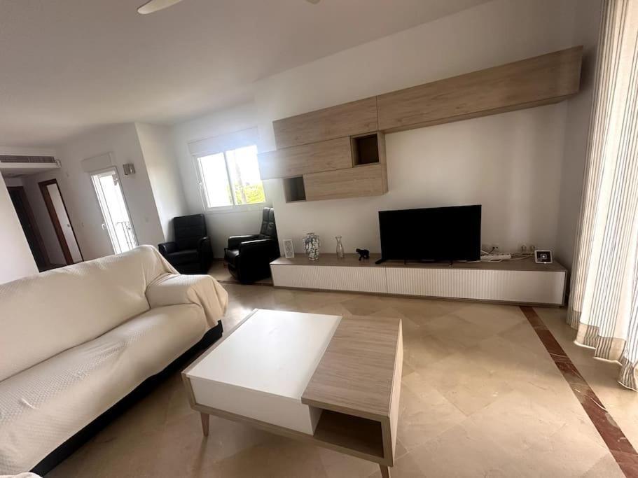 Costalita Beach Apartamento En Эстепона Экстерьер фото